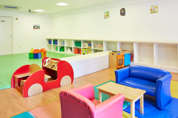 キッズルーム＆ママラウンジ
